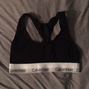 CALVIN KLEIN SPORTS BRA